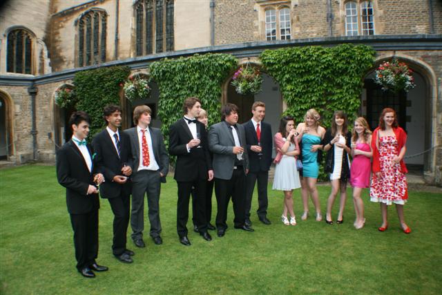 618x404 pixels (69K)